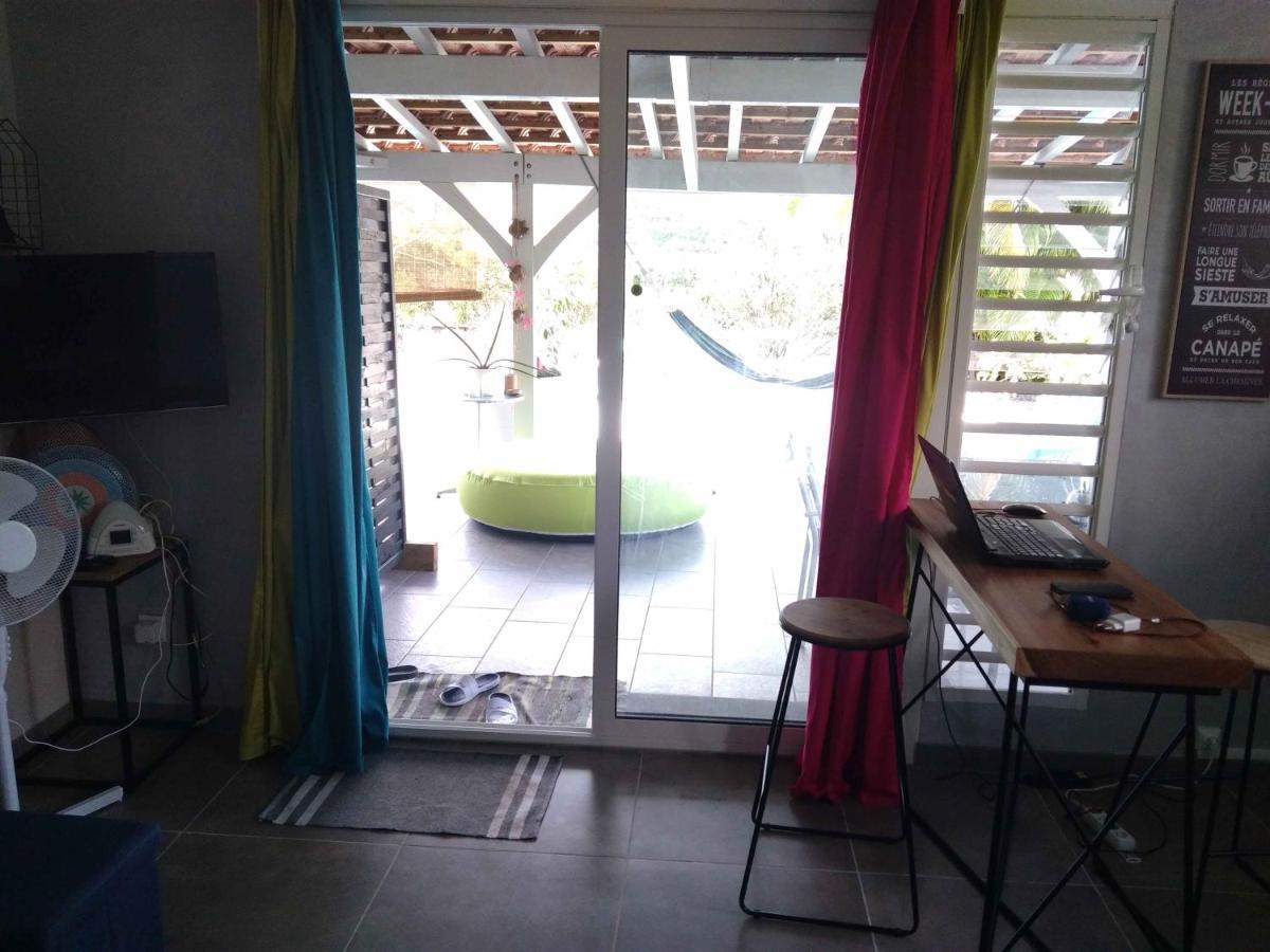 Grand T2 Tout Confort , Emplacement Ideal Riviere-Salee Extérieur photo